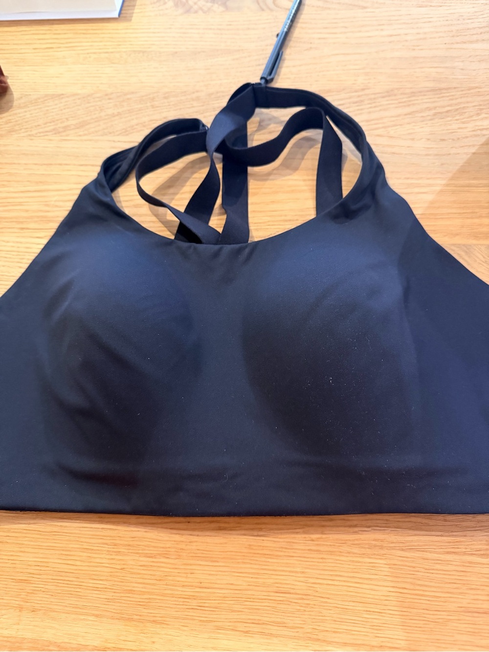 Black Women's lululemon sports bra - Comfortable Everyday Support